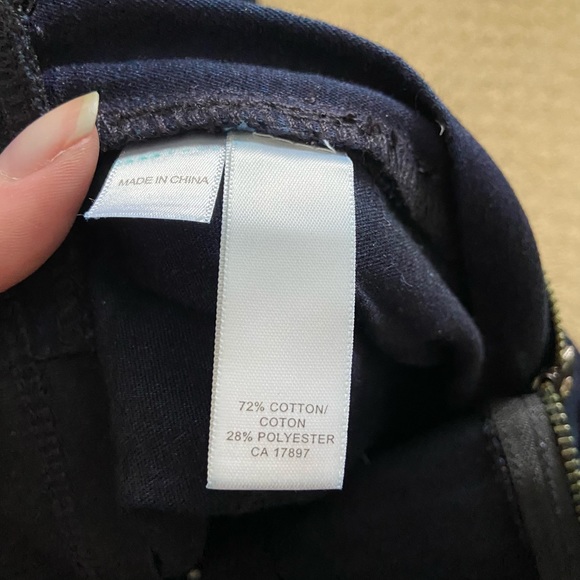 Banana Republic denim leggings in a dark wash - Picture 3 of 6